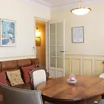 Lovely Paris Flat Close To Eiffel Tower