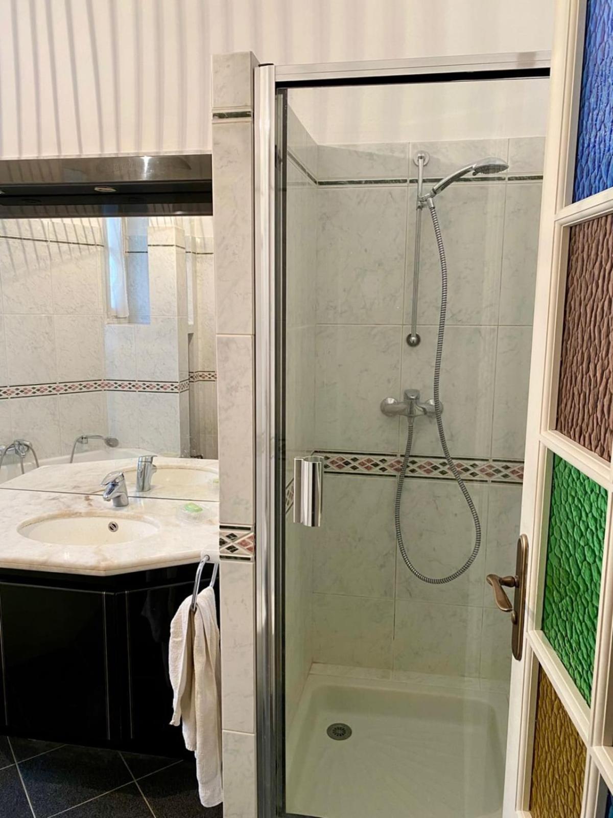 Appartamento Spacious Near The Eiffel Tower