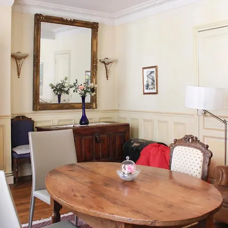 Apartment Lovely Flat Close To Eiffel Tower Paris